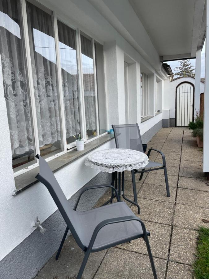 Cheap Outlet Center Apartment With Pool Parndorf Eksteriør bilde