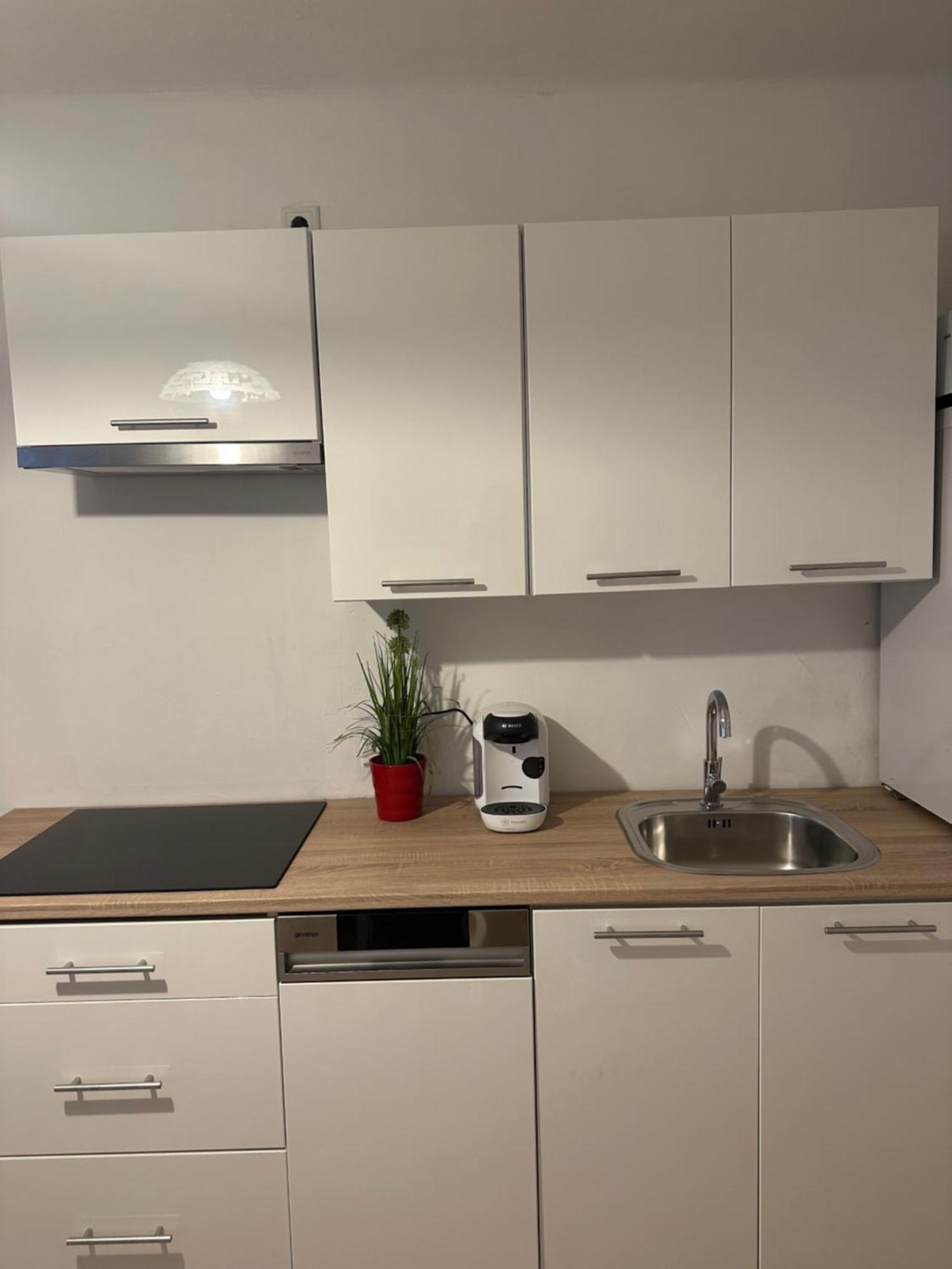 Cheap Outlet Center Apartment With Pool Parndorf Eksteriør bilde